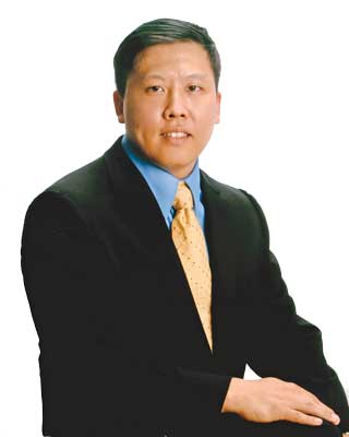 Oral Surgeon - Dr. Steve L. Coo